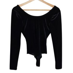 NWT NYTT | Black Velour Scoop Neck & Back Long Sleeve Bodysuit Size XS